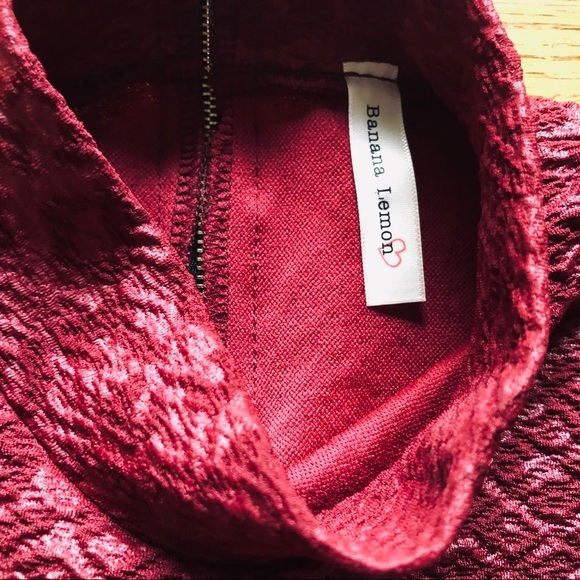 Banana Lemon Top - Picture 12 of 13